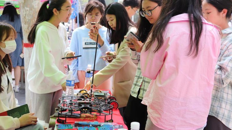 目前，制造业信息化解决方案主要分为以下几类：